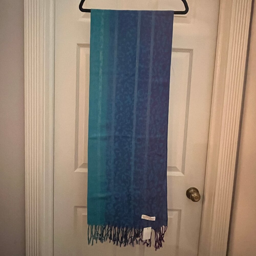 Pashmire, large lightweight scarf or wrap, gradient blues, NWT